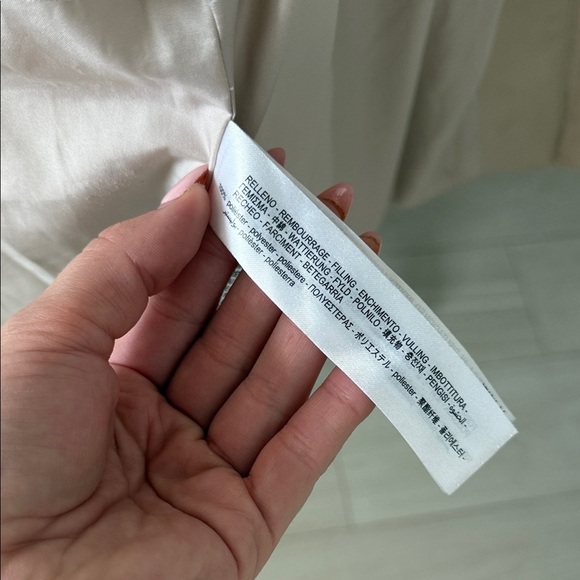 Zara Women's Beige Puffer Jacket - Picture 7 of 8